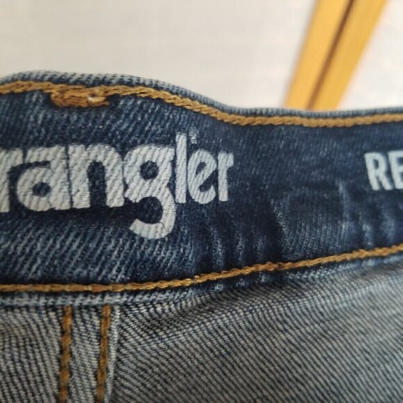 Men's Wrangler Jeans W42 x L30 Relaxed Fit Stretch - Picture 6 of 8